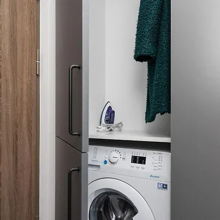 Apartment River To The City - Self Check In